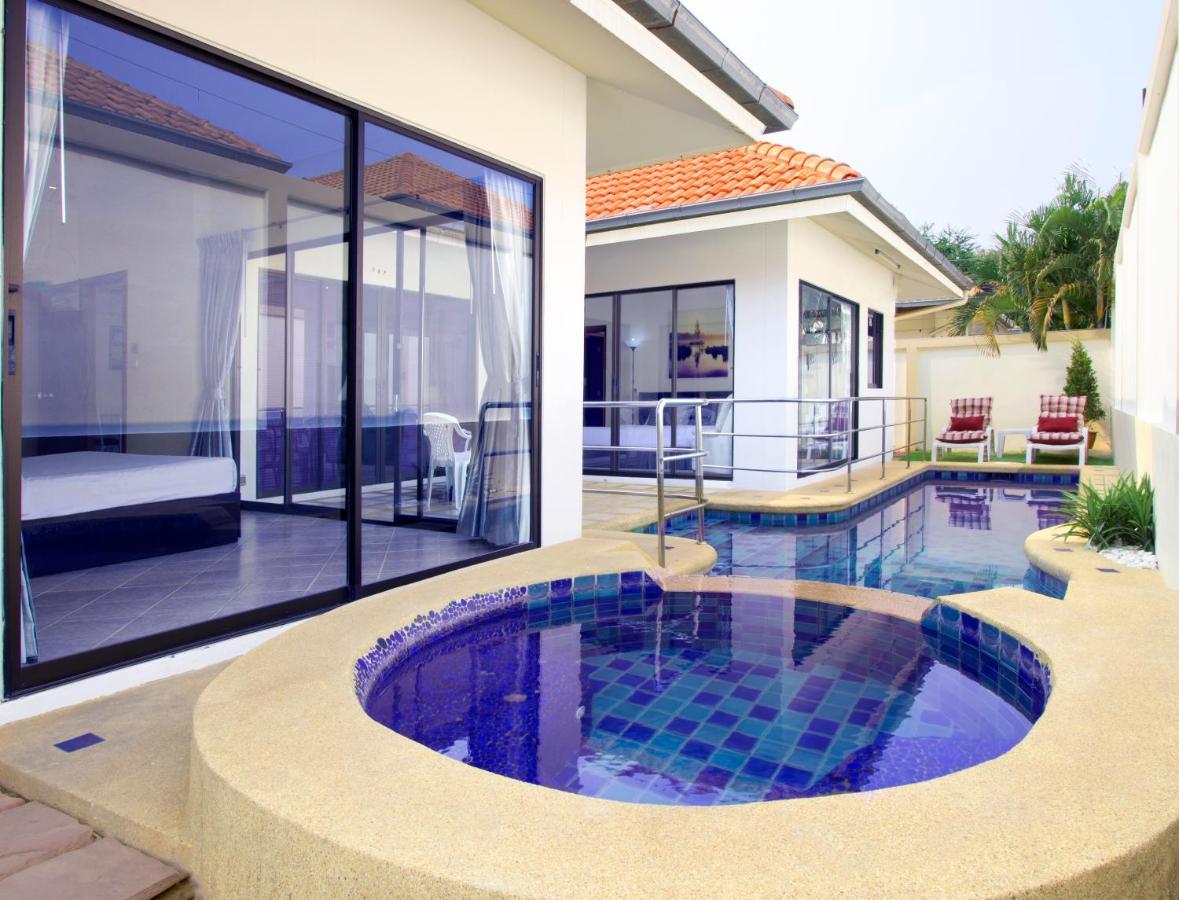 Avoca Pool Villas Pattaya Rum bild
