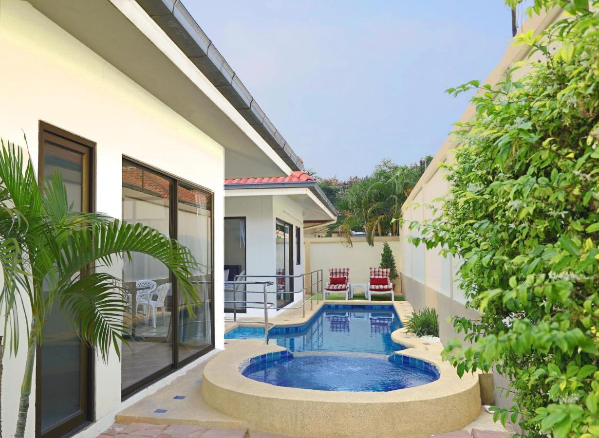 Avoca Pool Villas Pattaya Rum bild