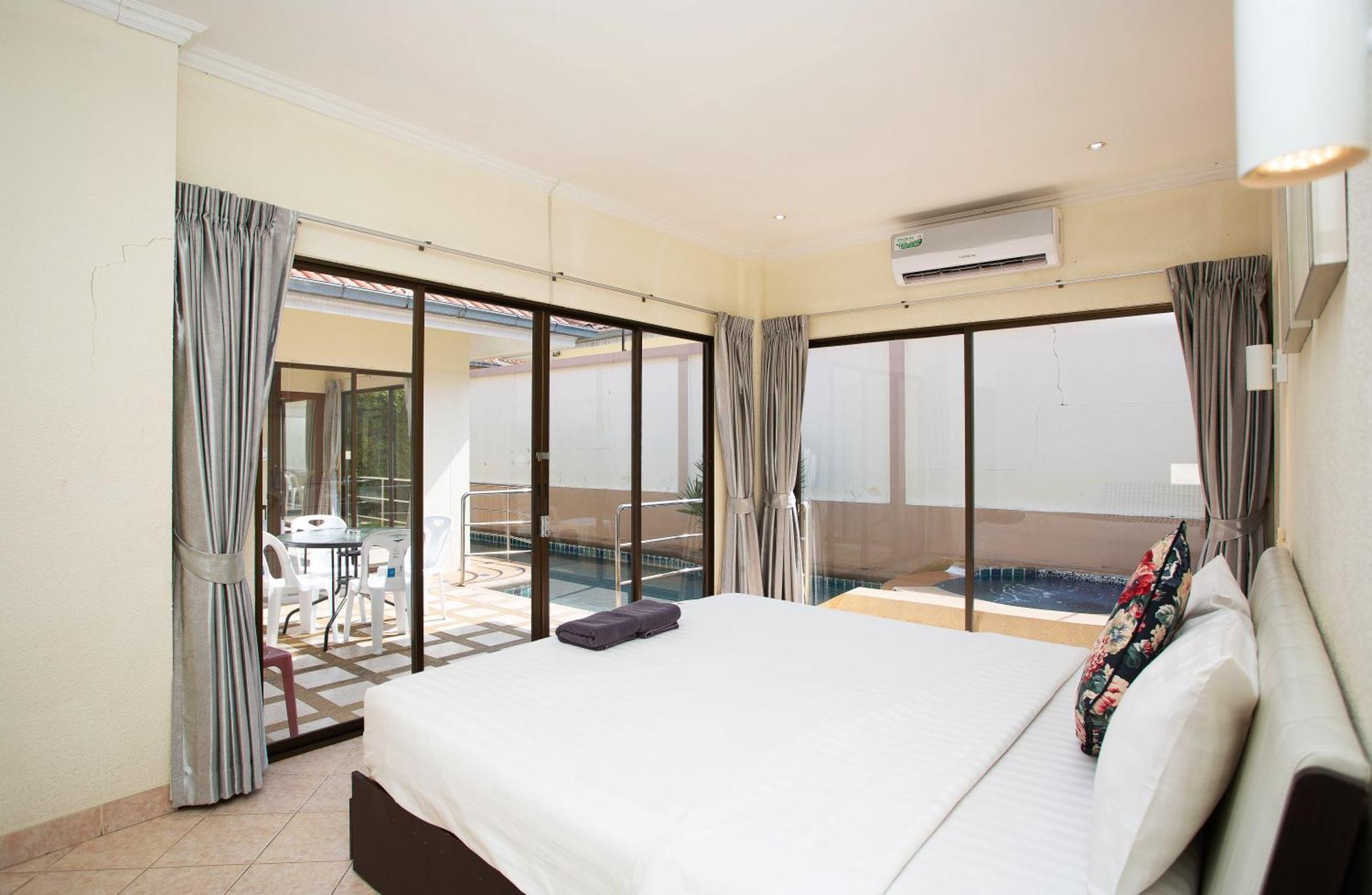 Avoca Pool Villas Pattaya Rum bild