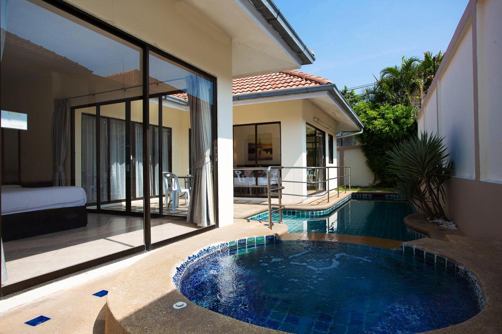 Avoca Pool Villas Pattaya Rum bild