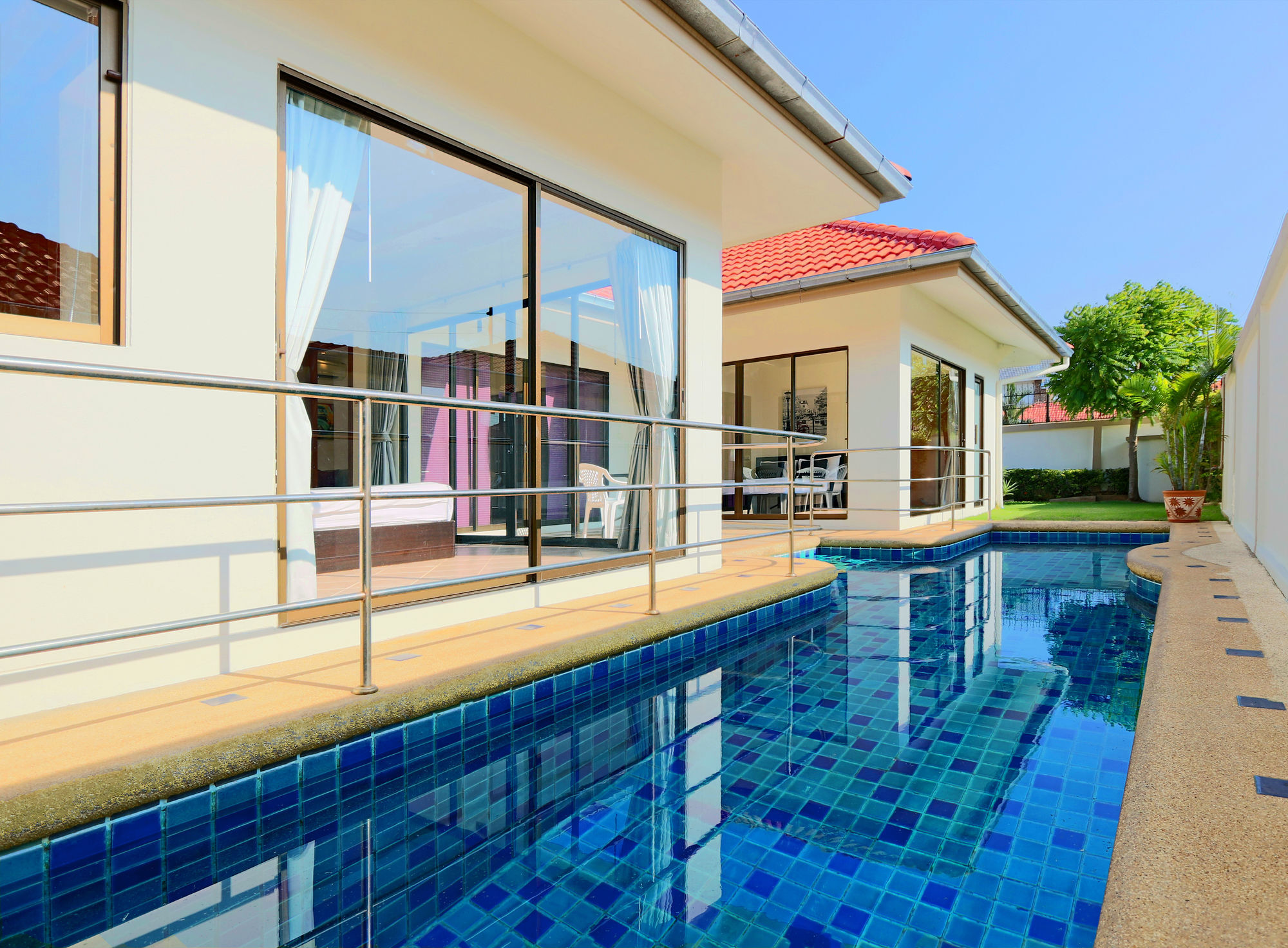 Avoca Pool Villas Pattaya Exteriör bild